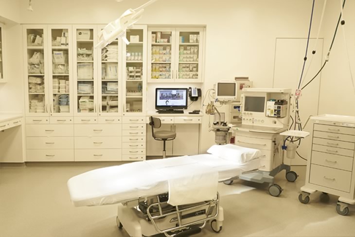 Operating suite for Dr Jessica Lattman NYC